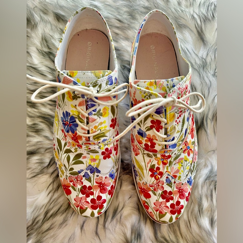 COLE HAAN Original Grand Floral Lace Up Wingtip Oxfords //SIZE 10 fits like 9.5